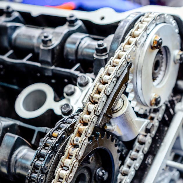 How to test a variable valve timing actuator | Vehicle Service Pros