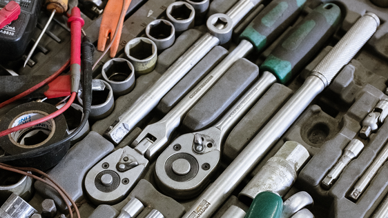 Tool Distributor Vehicle Service Pros