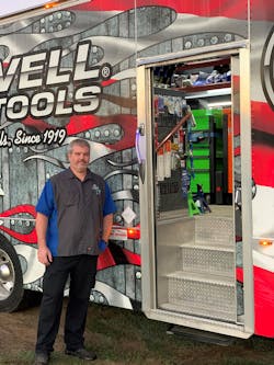 Tftr mike West 617ad3af311c7 Tftr mike West 617ad3af311c7