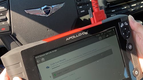 Snap-on scan tool working on a Genesis vehicle