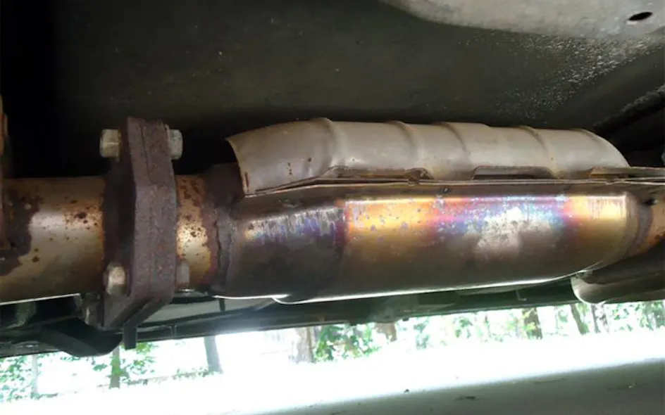 Even slight variations in the air/fuel mixture will cause the converter temperature to rise significantly.