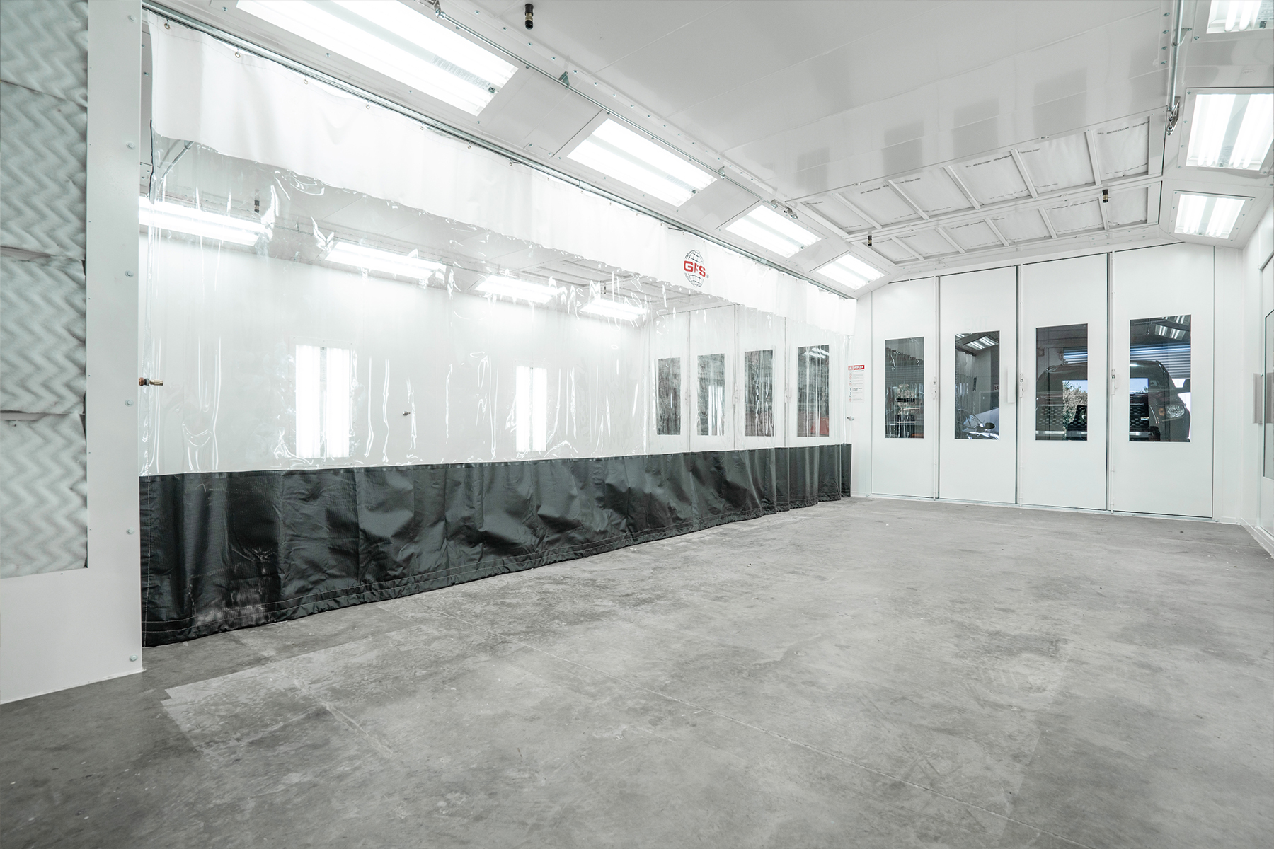 Ultra XD CTOF Booth Vehicle Service Pros