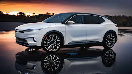 Chrysler to launch 1st electric vehicle by 2025; all-EV lineup expected by  2028 | Vehicle Service Pros
