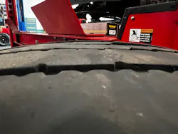 Figure 5 - Some TPMS tools come with the capability of evaluating tire conditions and detecting irregular patterns, which may lead to noises, vibration or handling concerns