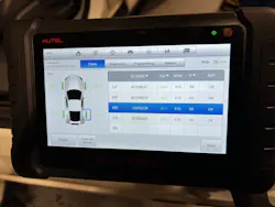 Figure 4 - Tools like this one allow for evaluating TPMS data as well as provide functions for programming sensors or learning sensor locations.