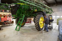 Mannis working Mannis working