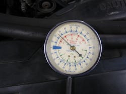 Figure 6 - The vacuum reading after replacing the valve cover gasket, quite a difference! Figure 6 - The vacuum reading after replacing the valve cover gasket, quite a difference!