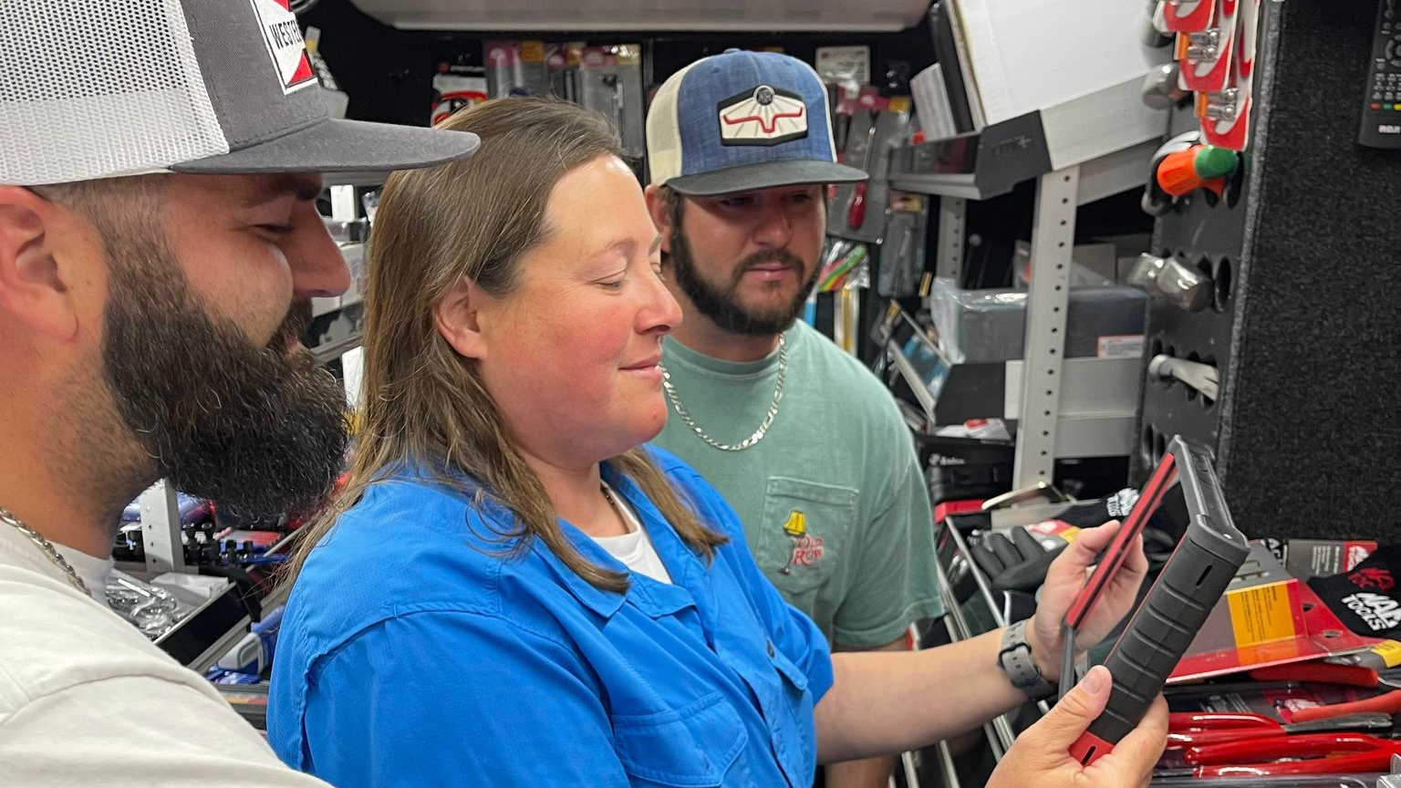 Showing customers scan tool