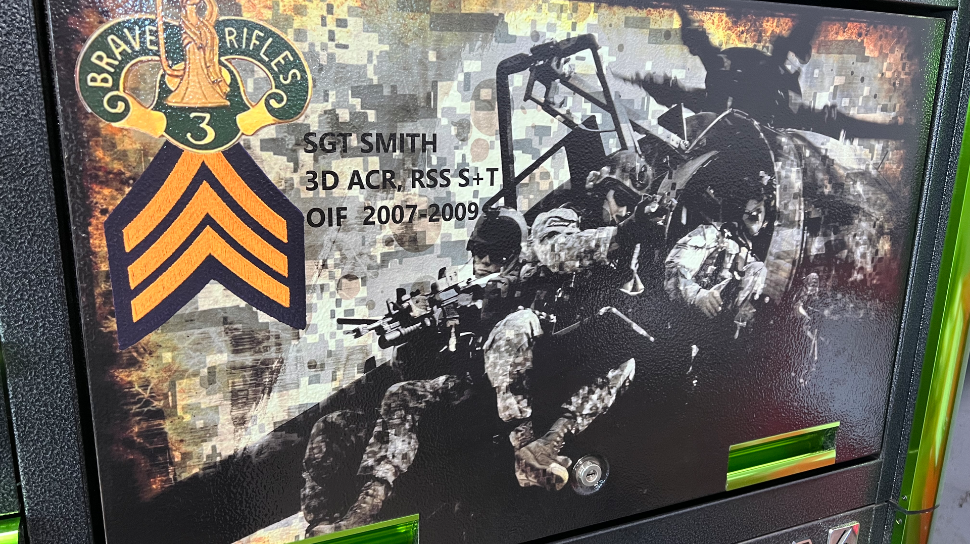 When Smith ordered the half hutch, his Matco tool dealer was able to get a custom wrap on the hutch door &ndash; an honorable and unique wrap to show the technician&rsquo;s Veteran status.