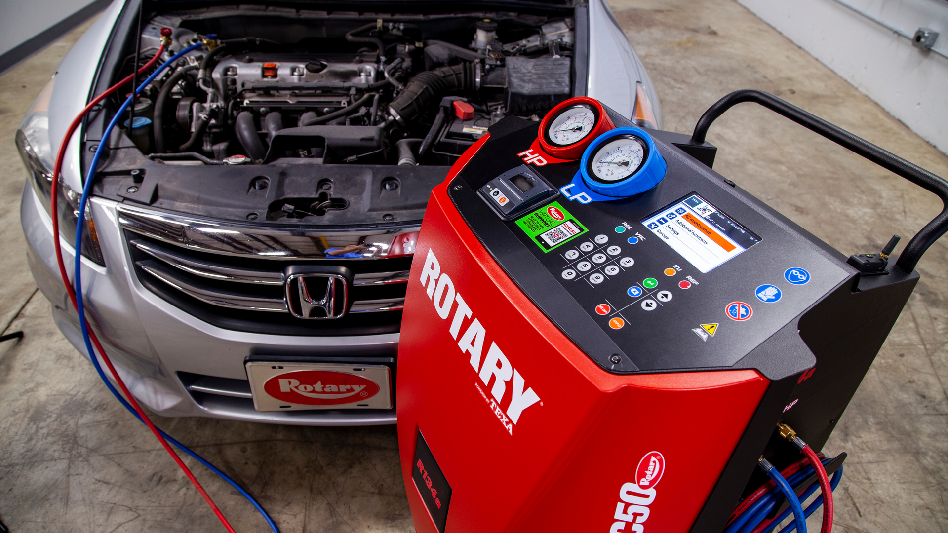 R3 Ac50 Unit W Car 2