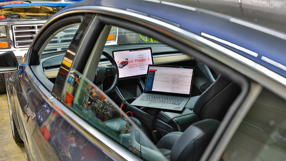 https://img.vehicleservicepros.com/files/base/cygnus/vspc/image/2023/02/16x9/Tesla__Service_Mode_.63e6a2b9acfbf.png?auto=format%2Ccompress&w=320