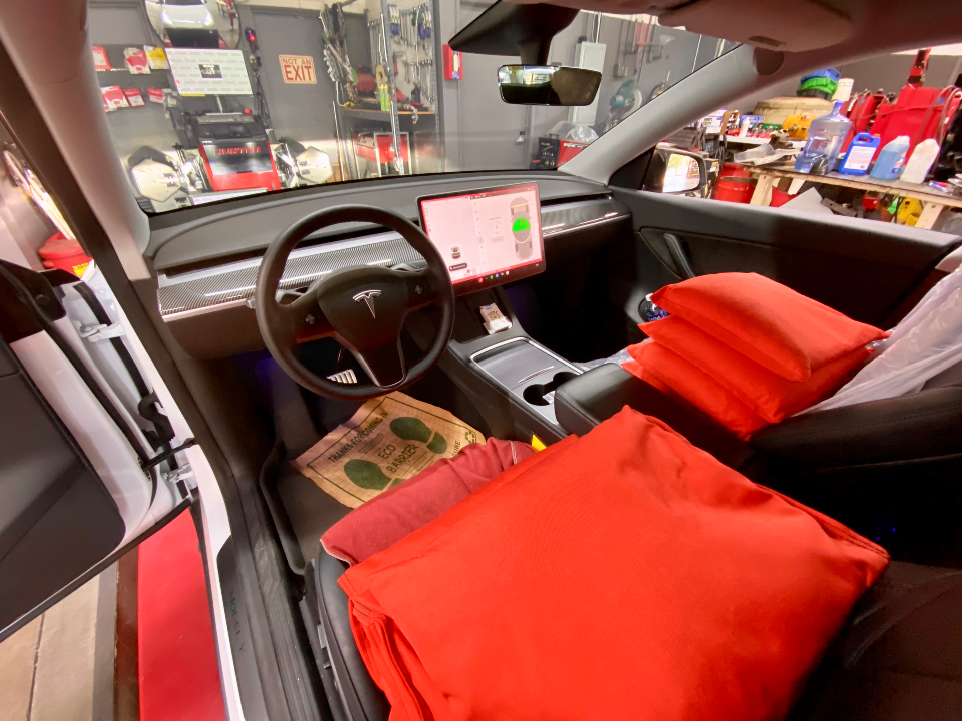 Figure 7 &ndash; Properly prepping a Tesla for wheel alignment