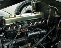 Figure 1- Distributor ignition system on a 1929 Marmon