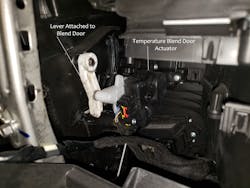 Figure 2- Lever-operated temperature blend door actuator. Figure 2- Lever-operated temperature blend door actuator.