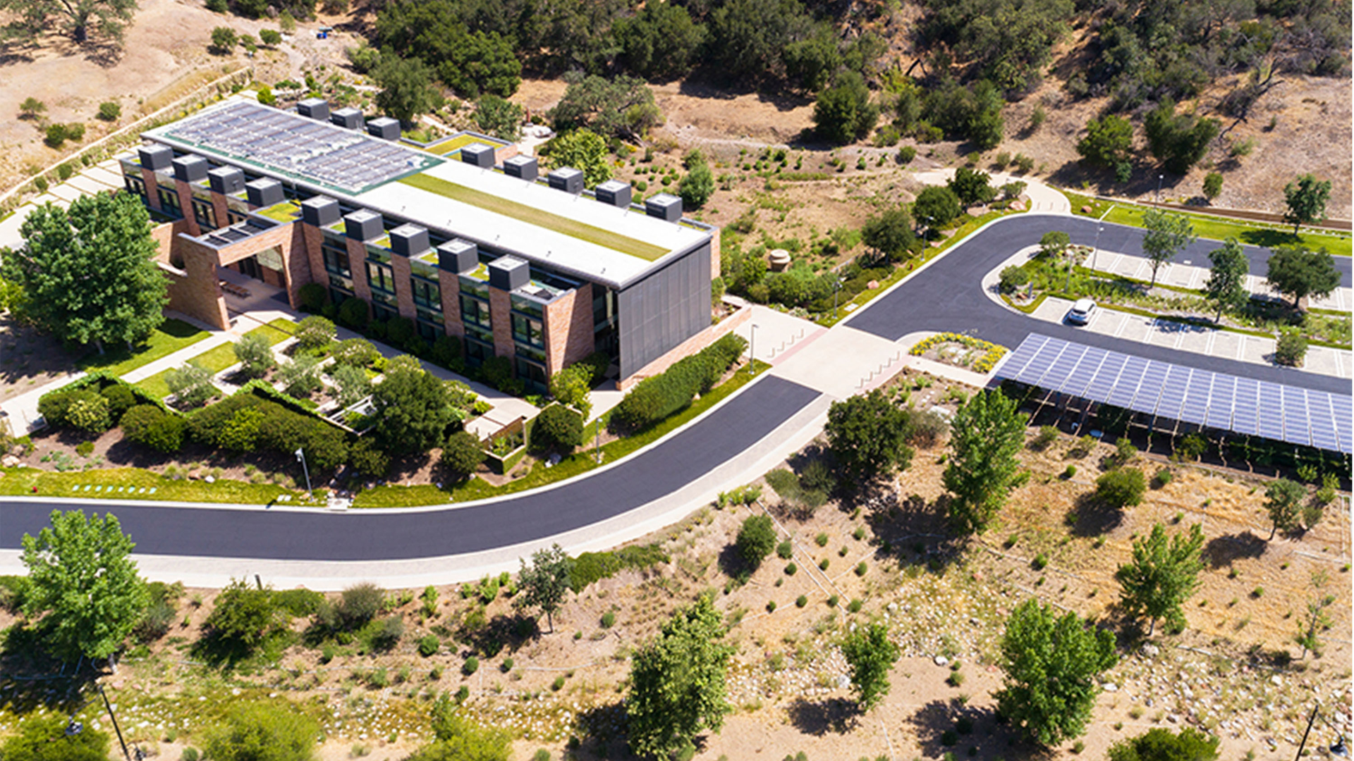 BendPak unveils new headquarters