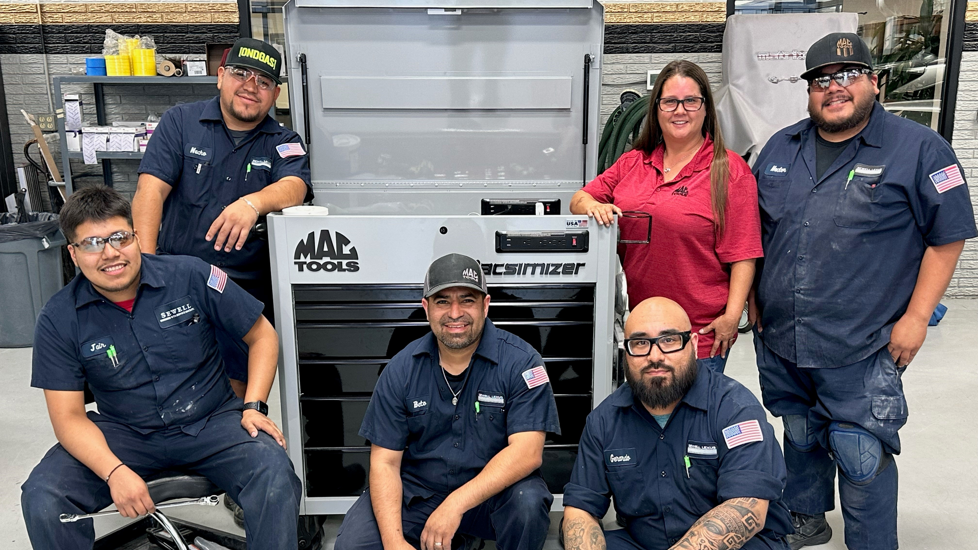 Tina Leuschner And The Crew At Suwell Lexus Certified Collision Center