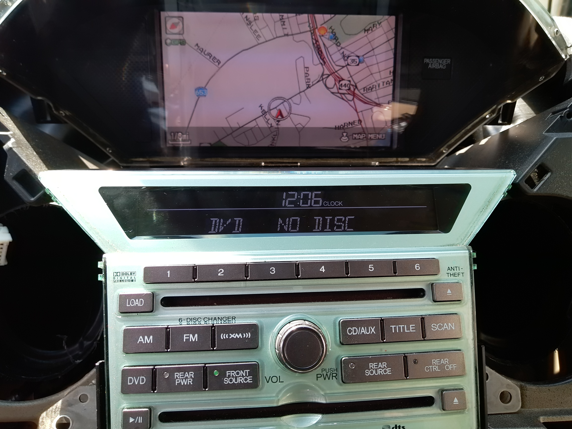 Figure 1- View of the front HVAC module and controls during the initial fault (Temp displays are blank for driver and passenger front).