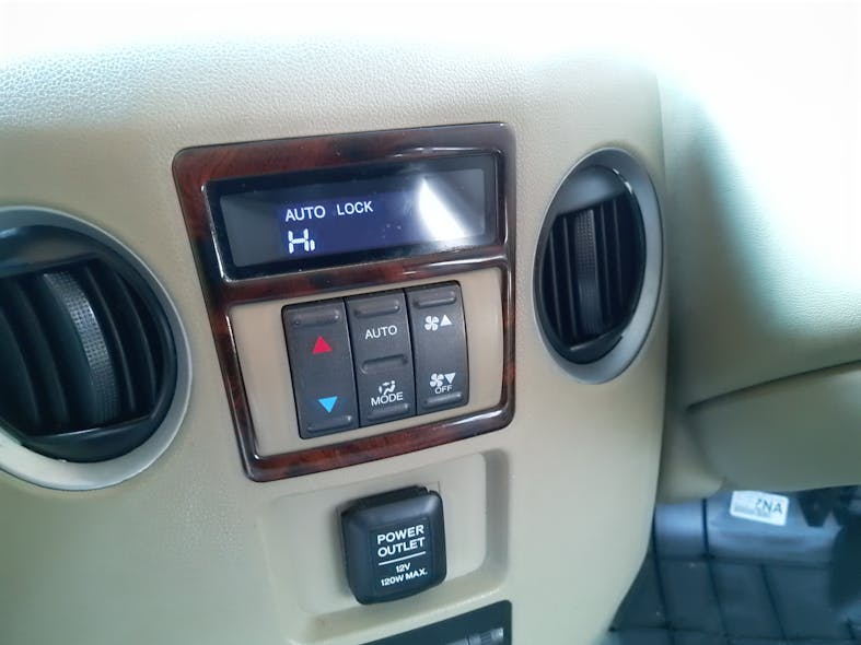 Figure 13- View of rear climate control with 5V reference restored (display is active).