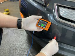 Figure 5 – Ultrasonic Sensor Testing with AESwave uScope Figure 5 – Ultrasonic Sensor Testing with AESwave uScope