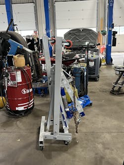 Figure 1 — Modified AutoZone Duralast 2-ton Engine Hoist Figure 1 — Modified AutoZone Duralast 2-ton Engine Hoist