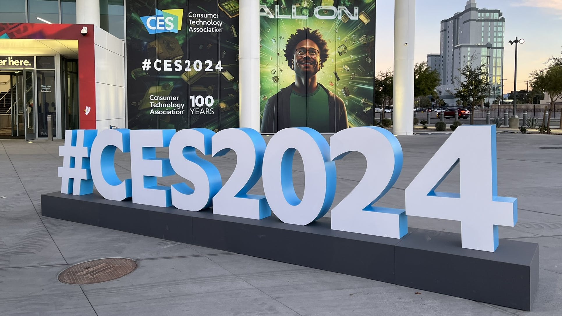 AAPEX unveils new logo Vehicle Service Pros