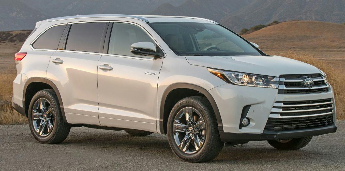 During diagnosis, Toyota recommends using Techstream ADVi or Techstream 2.0. Software version 15.00.028 or later is required.