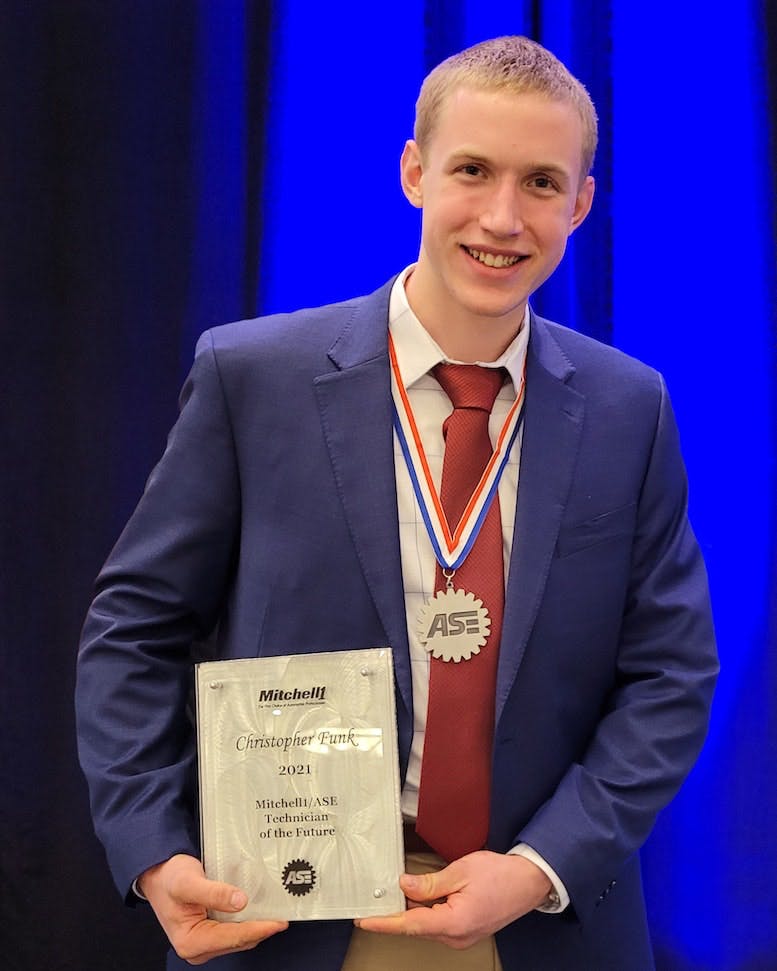 65b801cfae259b001e12c026 Christopherfunk Mitchell1 Ase2021