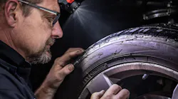 coast-pro-auto-work-lights-are-hands-free-and-rechargeable