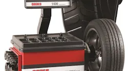 coats-1400-wheel-balancer-is-designed-for-general-service-outlets