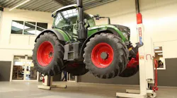 stertil-koni-unveils-multipurpose-fork-adapters-for-mobile-column-lifts