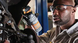 new-liquid-wrench-penetrant-and-lubricant-features-led-light