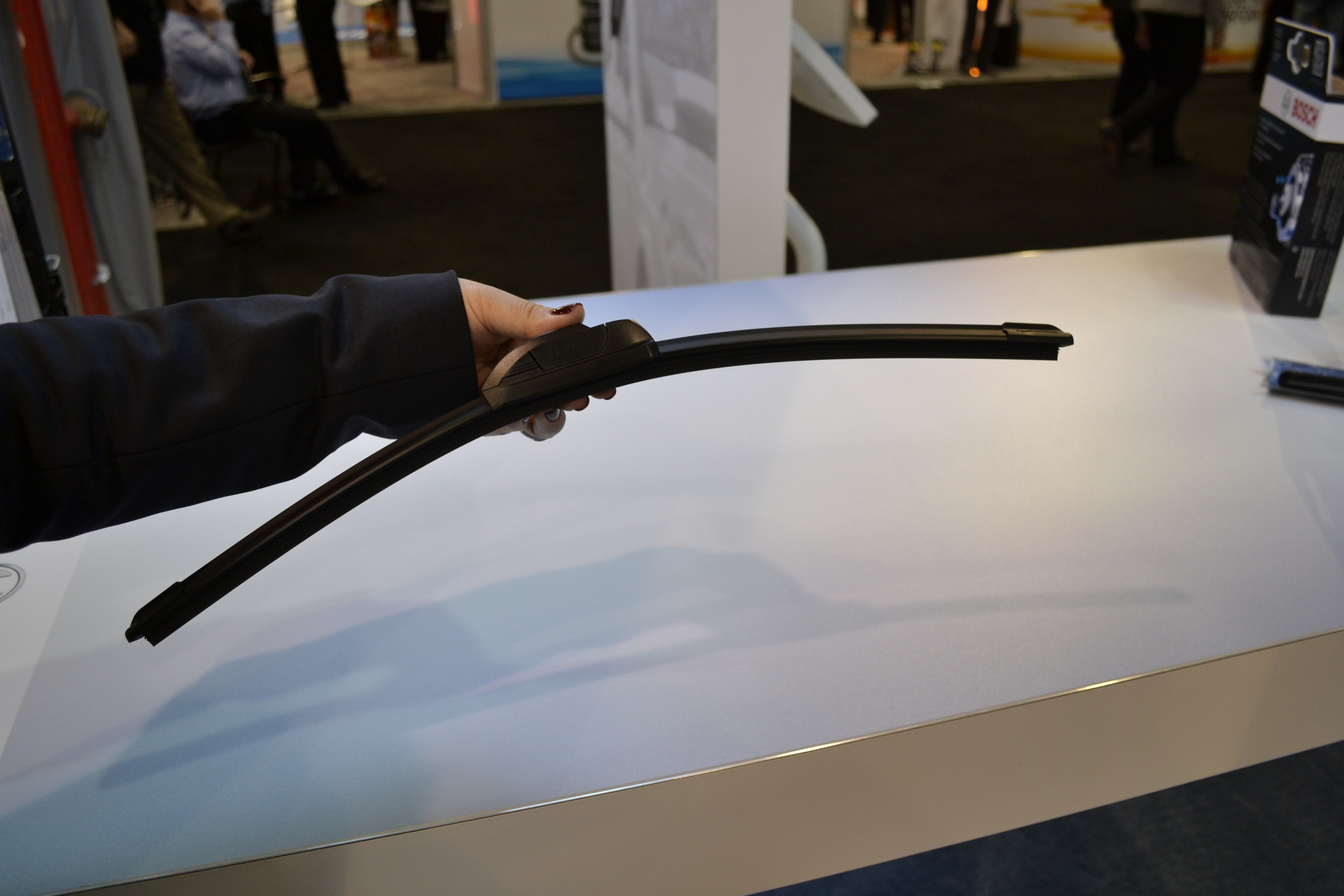 Bosch introduces ClearMax 365 wiper blade technology 20141111