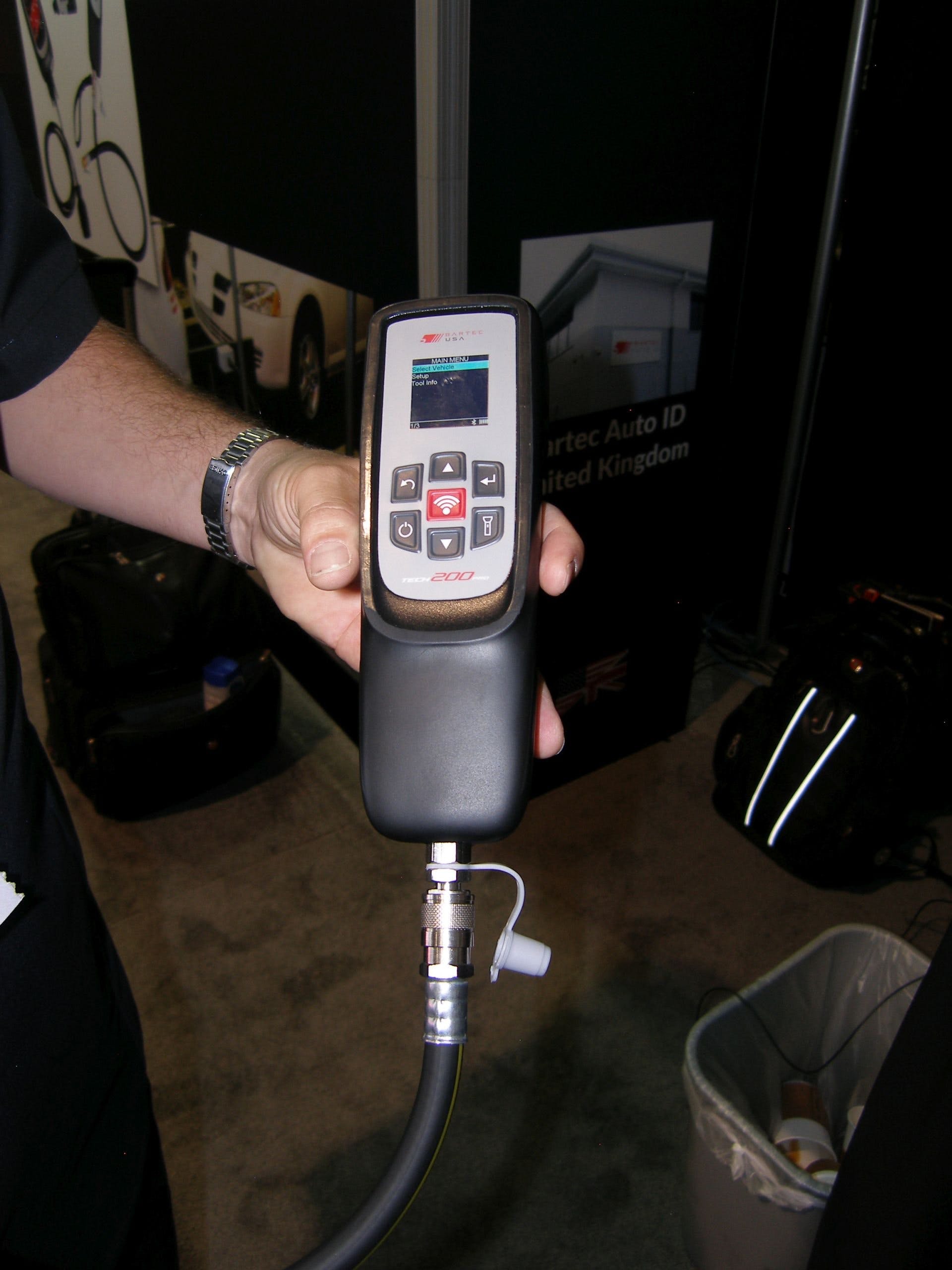 bartec-s-new-tech200pro-covers-tpms-tread-depth-and-tire-pressure