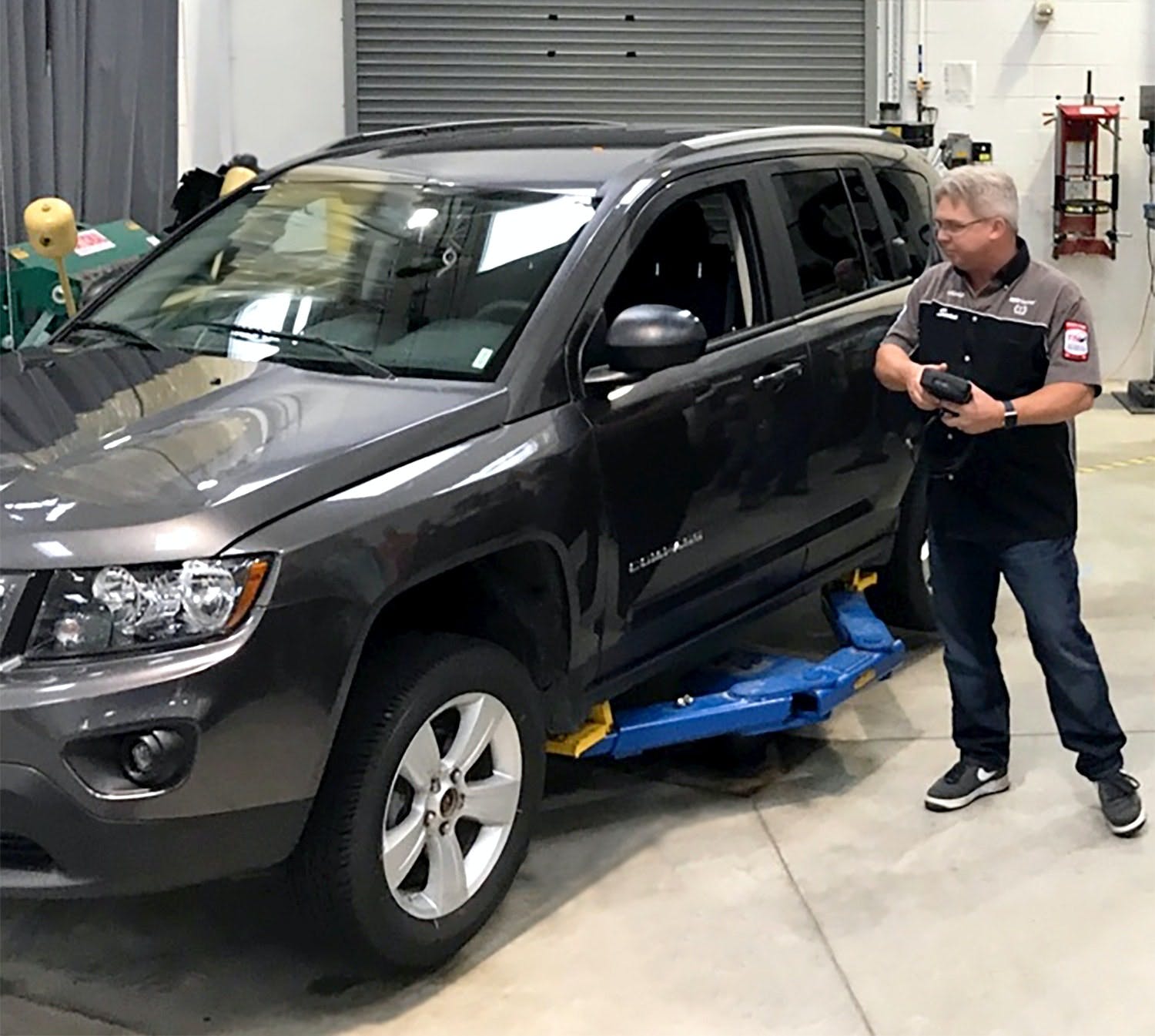 continental-conducts-tpms-training-program-for-automotive-parts-headquarters