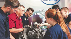 auto-service-students-receive-icahn-scholarships