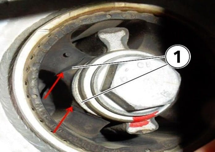 65b83b86119459001efb532b Bmw3