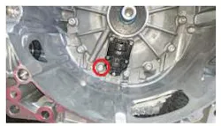 65b84d250fe93a001e9ecc53 Audiisleakingautomatictransmissionfluid