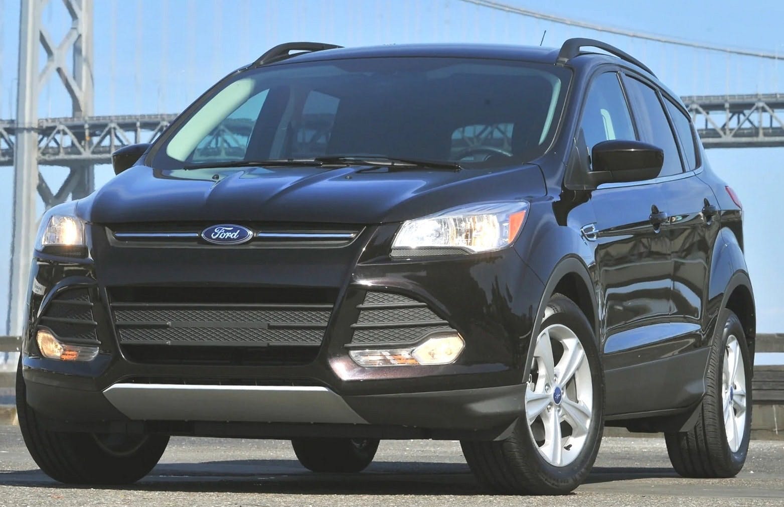 65b85846403408001f43883e Fordescapetsb