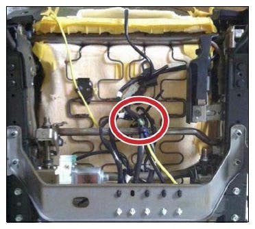 65b85d60441052001e461a5b Mitsu01