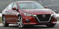 65b85e6f09d562001e0d222b Nissan1