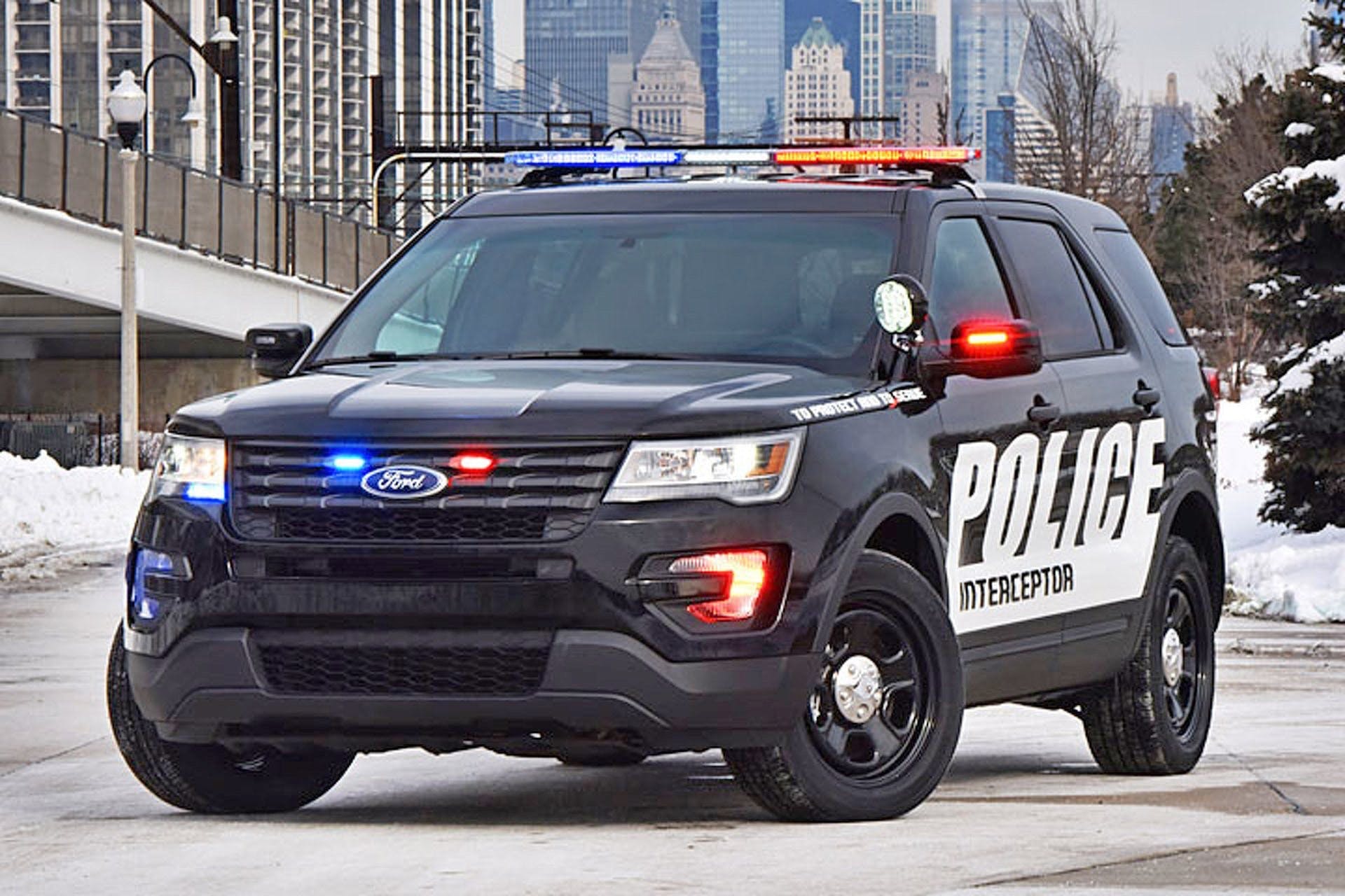 65b85ef9403408001f438bd6 Ford2