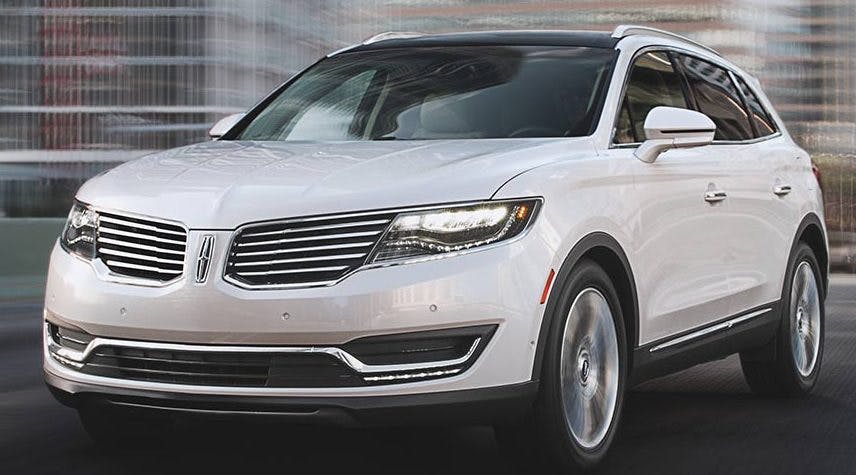 Replacement of this bolt is critical to the repair. The bolt requires a 4-stage torque/angle procedure. Hold the pulley using a universal holding tool OTC 4754 or equivalent.