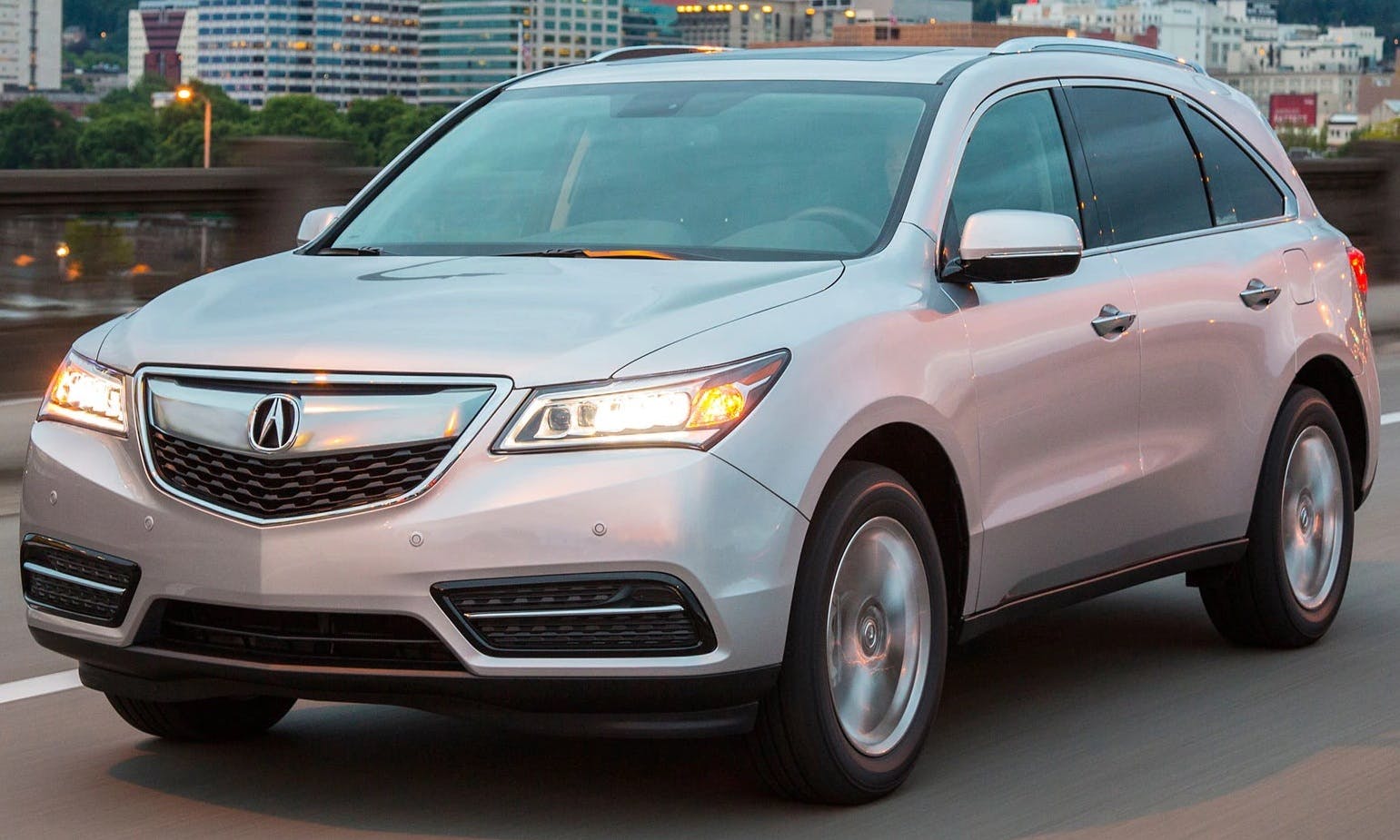 The bulletin notes that if traces of dye are found in a failed transmission returned under warranty, the claim will be &ldquo;debited.&rdquo;