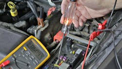 Figure 1 — Parasitic load testing - Identifying a hot fuse Figure 1 — Parasitic load testing - Identifying a hot fuse