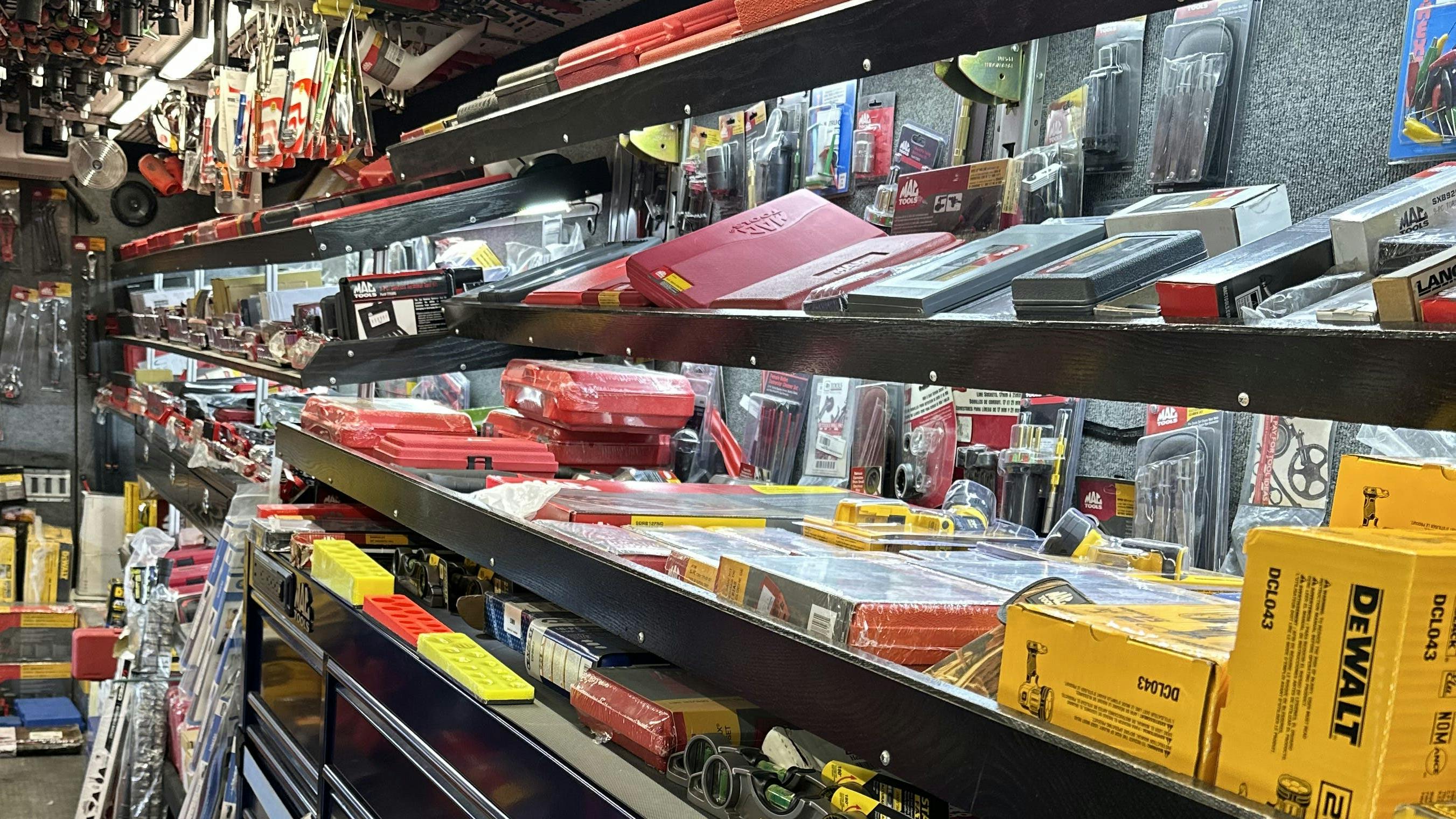 664cb3ecddb66ab4453cecc9 Stahle2