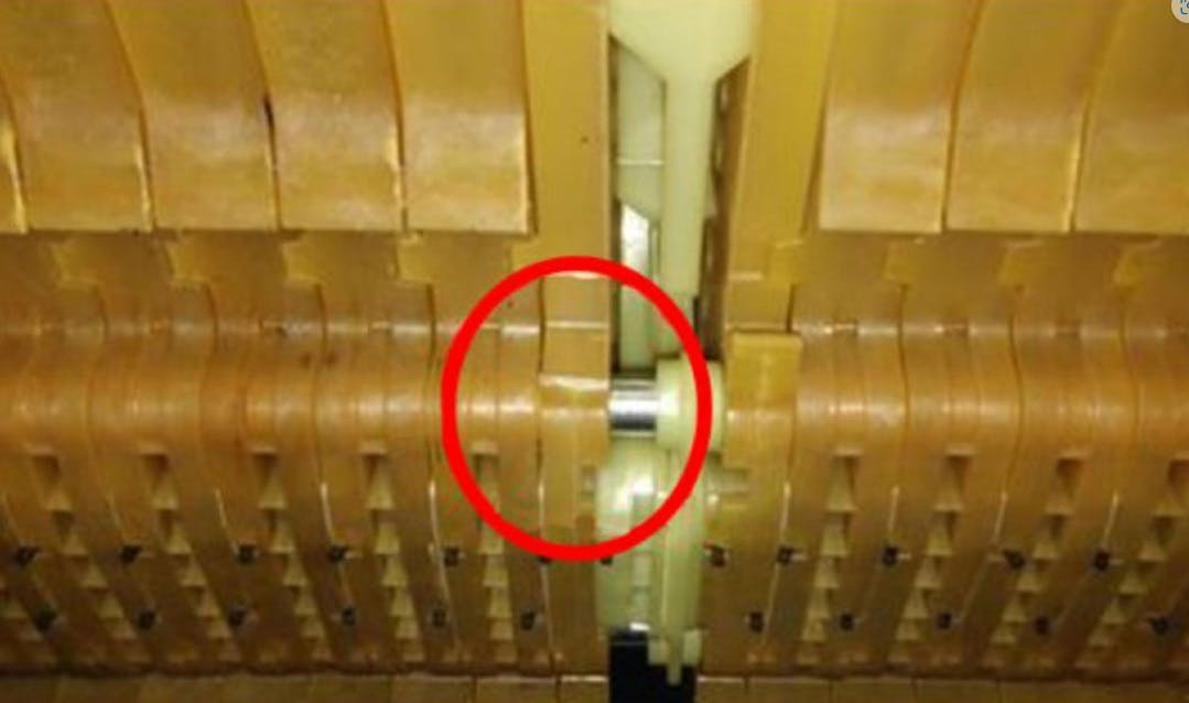Example of a missing tab (red circle).