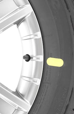 If the tire only features a yellow dot, this indicates the tire’s lightest point of balance. Align the yellow dot to the valve stem, which theoretically indicates the wheel’s heaviest point. If the tire only features a yellow dot, this indicates the tire’s lightest point of balance. Align the yellow dot to the valve stem, which theoretically indicates the wheel’s heaviest point.