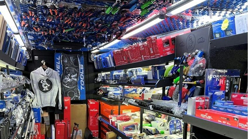 66a953c1bafffa47c4a6688e 65c3b901ff343c001eb228cdinside 1