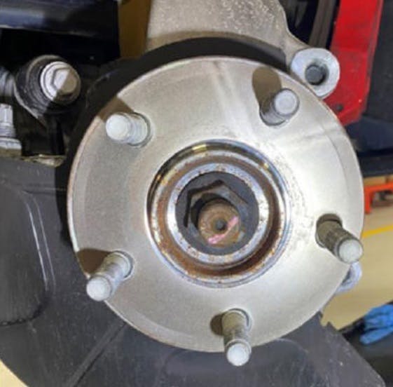 Friction disc installed on a hub.