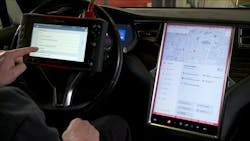 SOLUS+ with current software showing specific and comprehensive instructions on how to use the dash display feature. SOLUS+ with current software showing specific and comprehensive instructions on how to use the dash display feature.